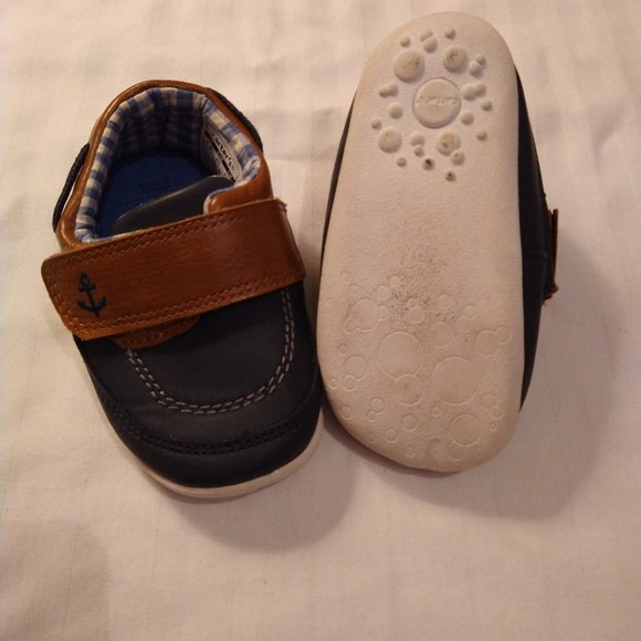 infant shoe, loafer style, size 4.5 US, Carter's - Picture 3 of 3